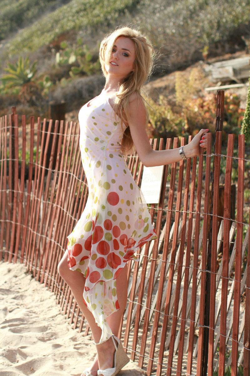 Female model photo shoot of Samantha Renee Kelly in Thousand Steps Beach