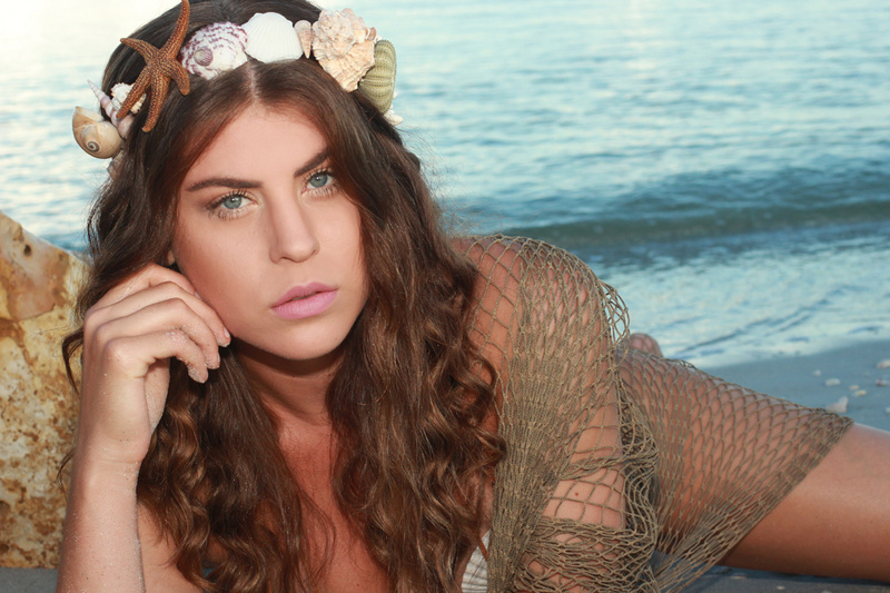 Female model photo shoot of Kelcie Jane by Anthony Lorenz in Sanibel Island