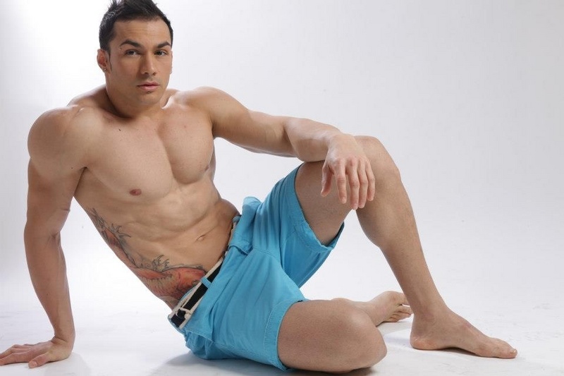 Male model photo shoot of Fernando Rocha