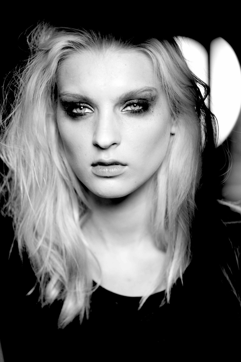 Female model photo shoot of Melissa Lane Makeup