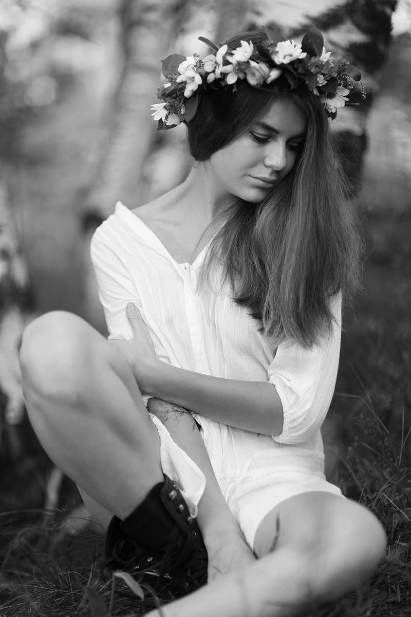Female model photo shoot of Emiliyana by Porhvocateur