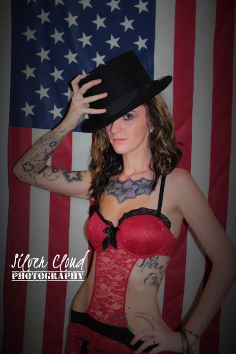 Female model photo shoot of Kimberly21