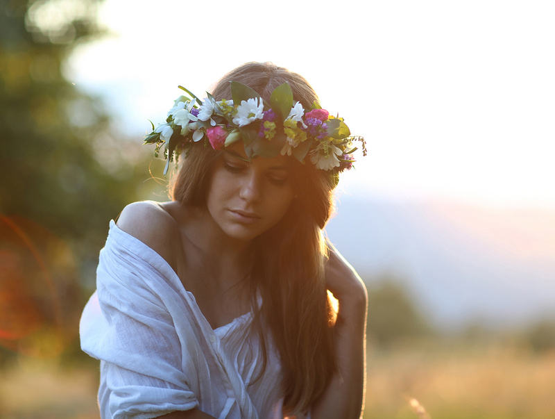Female model photo shoot of Emiliyana by Porhvocateur