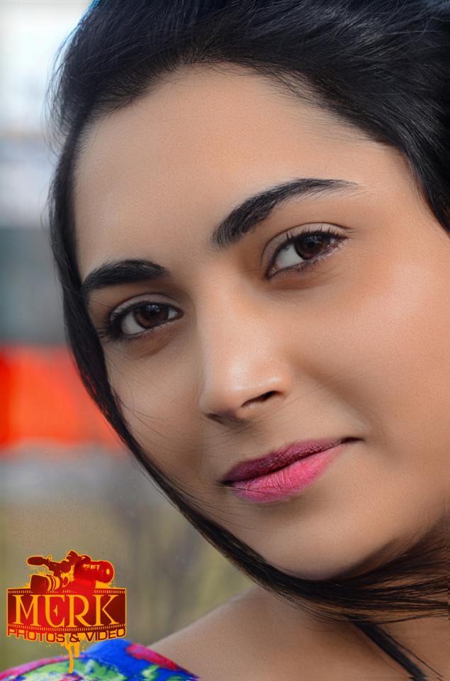 Female model photo shoot of Jatinder kaur by David Merk Enamorado