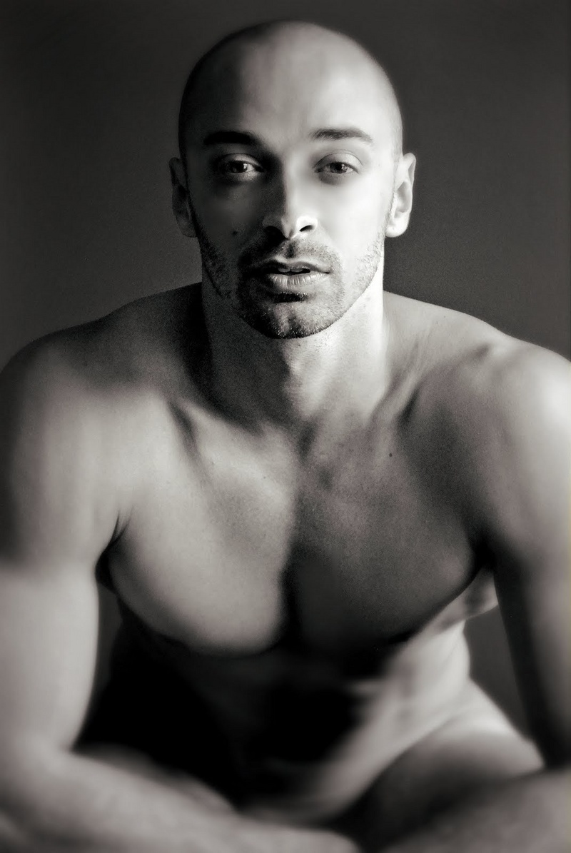 Male model photo shoot of David Lesage
