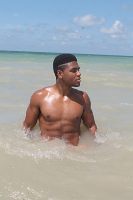 Male model photo shoot of Tricio Suarez in Sand Key