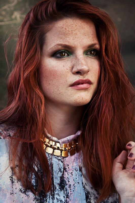 Female model photo shoot of Implified in Tilburg