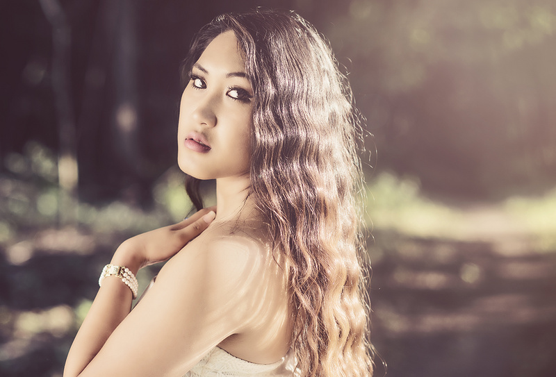 Female model photo shoot of Hilarymae by ixphoto