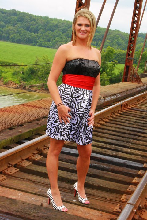 Female model photo shoot of CandaceRochelle in Clarksville, Tennessee