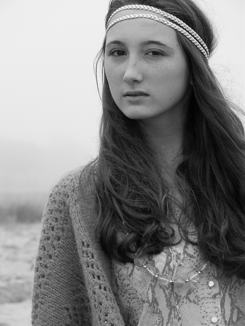 Female model photo shoot of Chelsea29 in Sandy Hook