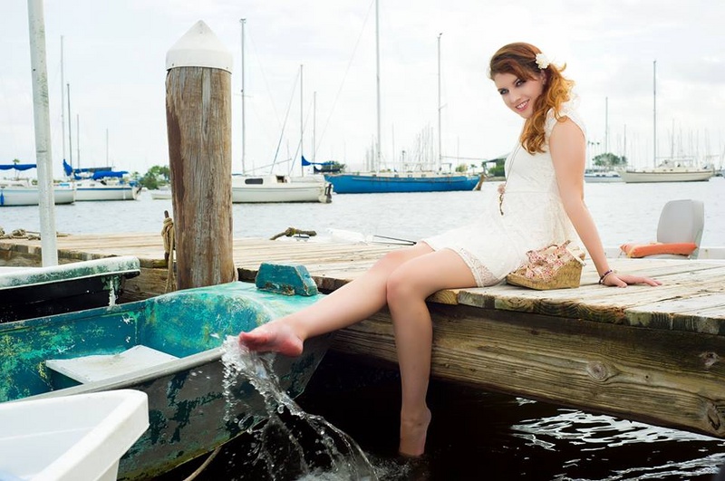 Female model photo shoot of Sarah M Riley in Davis Island