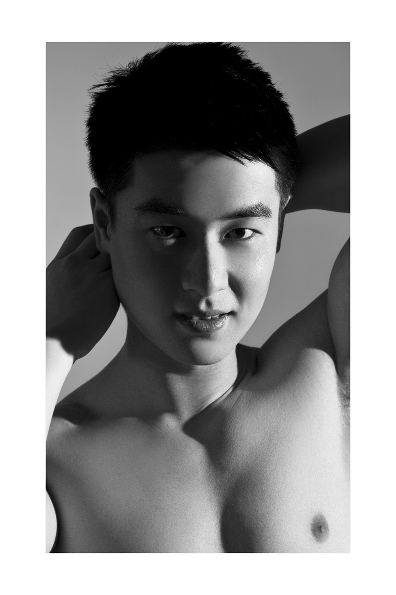 Male model photo shoot of HarrySong