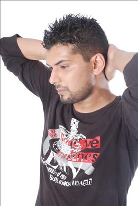 Male model photo shoot of Naveed Ahmed