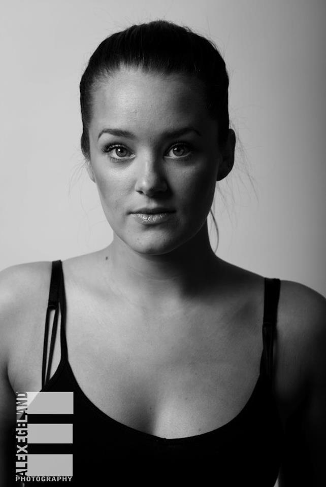 Female model photo shoot of Rachelaryn