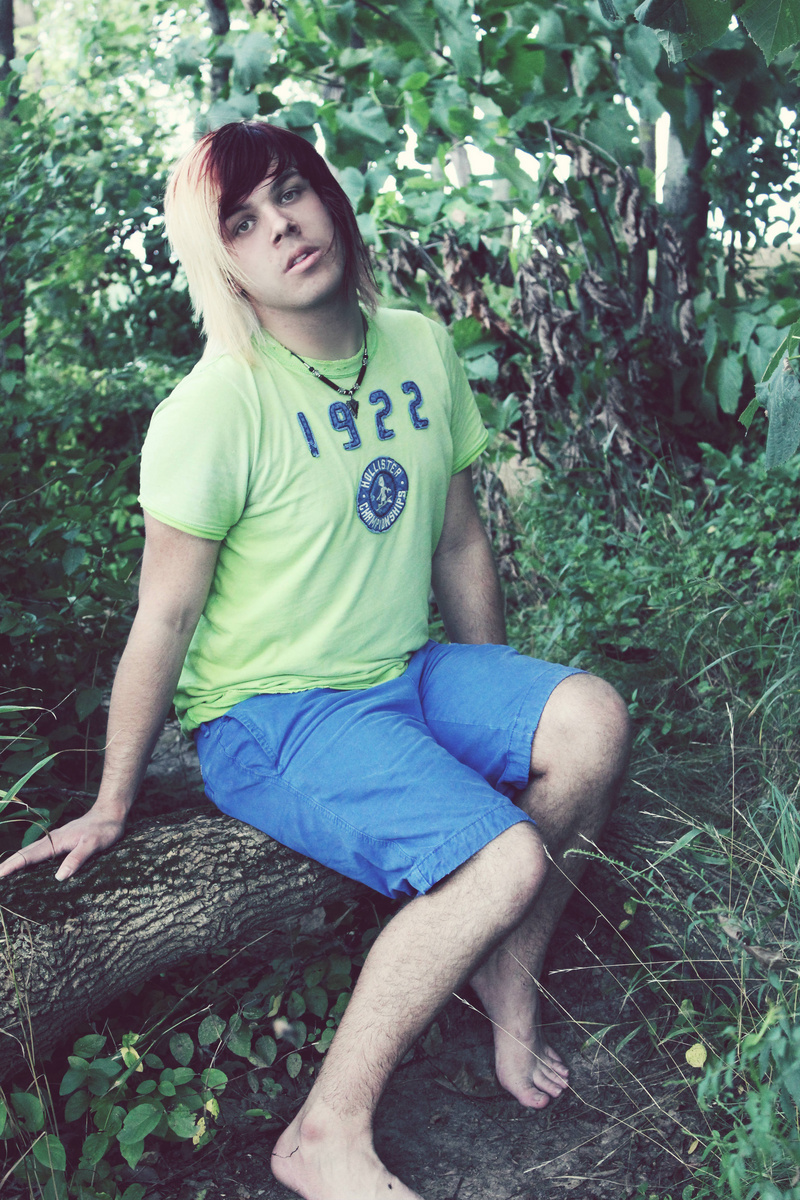 Male model photo shoot of Amos Aguilera