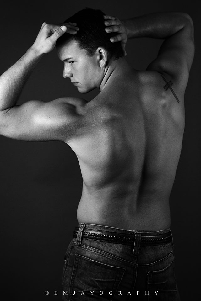 Male model photo shoot of Aj Snyder
