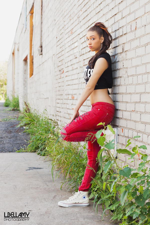 Female model photo shoot of Laylanix by LBellamy Photography