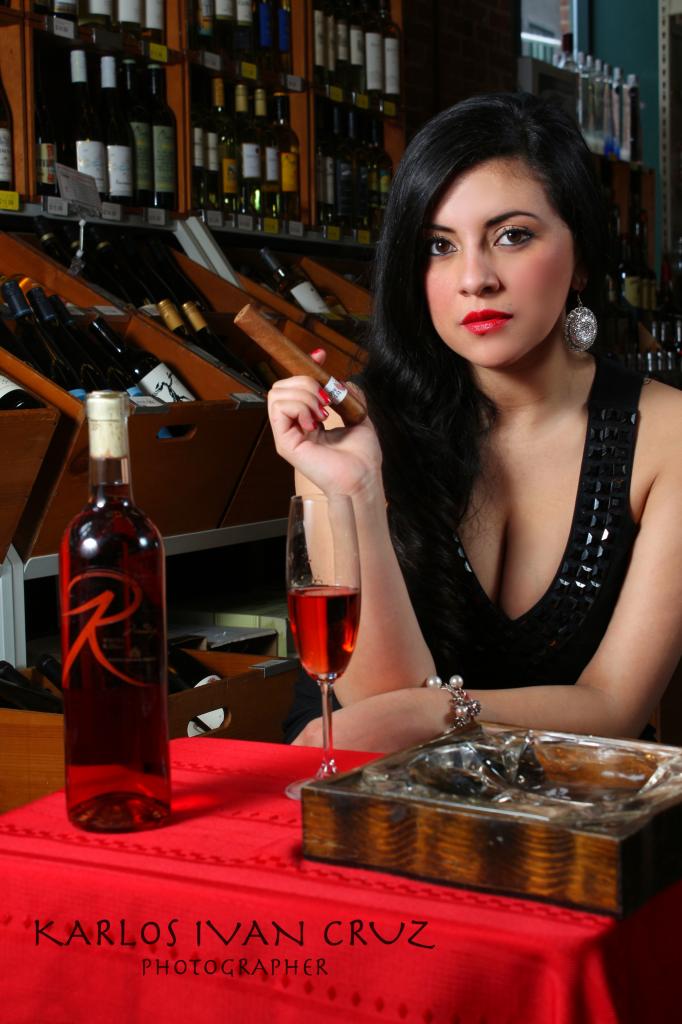 Female model photo shoot of Johana Rodriguez in 2013