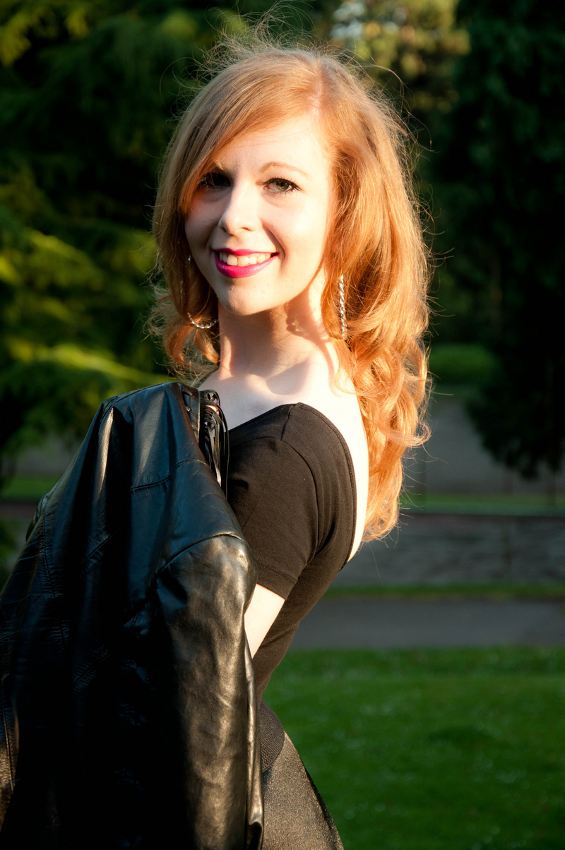 Female model photo shoot of Ginger Beauty