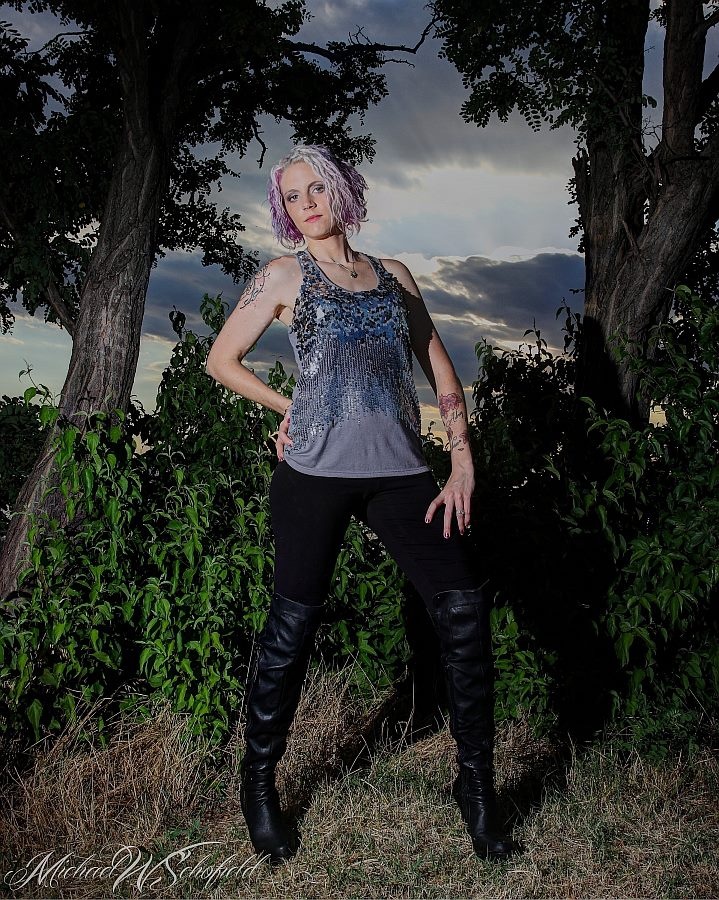 Female model photo shoot of MelissaWyatt in Lake Overholser, OK