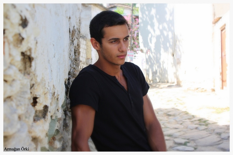 Male model photo shoot of serdar94 in Izmir