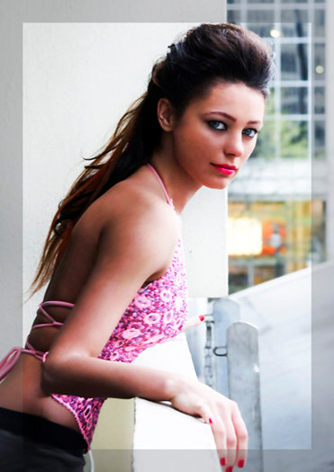 Female model photo shoot of KatyaCooper