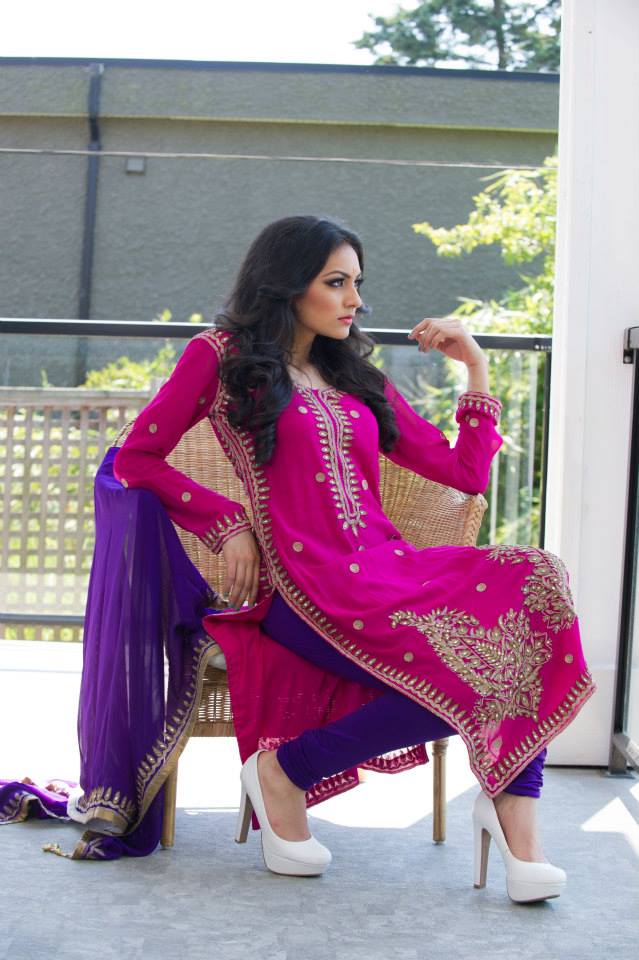 Female model photo shoot of MonsoonSondhi in White Rock