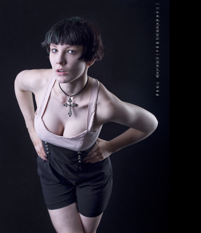 Female model photo shoot of Zoe Harlotta by Paul Baybut