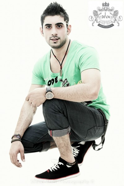 Male model photo shoot of ALIZ FARHAN in Dubai