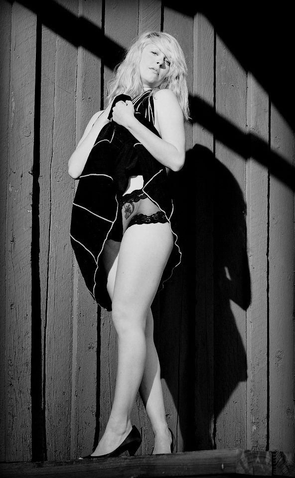 Female model photo shoot of Katarina Anatole by Woody Wiyninger
