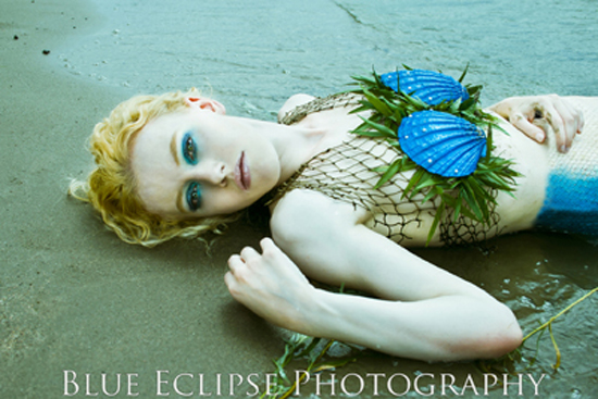 Female model photo shoot of Elizabeth Worth by BlueEclipsePhotography