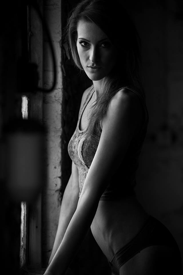 Female model photo shoot of Monika Wiktorowicz by jim bamford