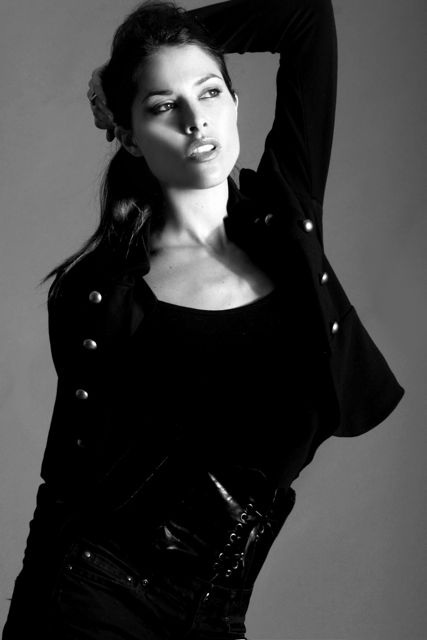 Female model photo shoot of Diana Bruns