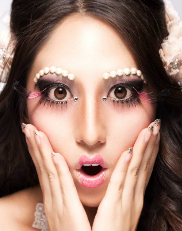 Female model photo shoot of Primp Makeup