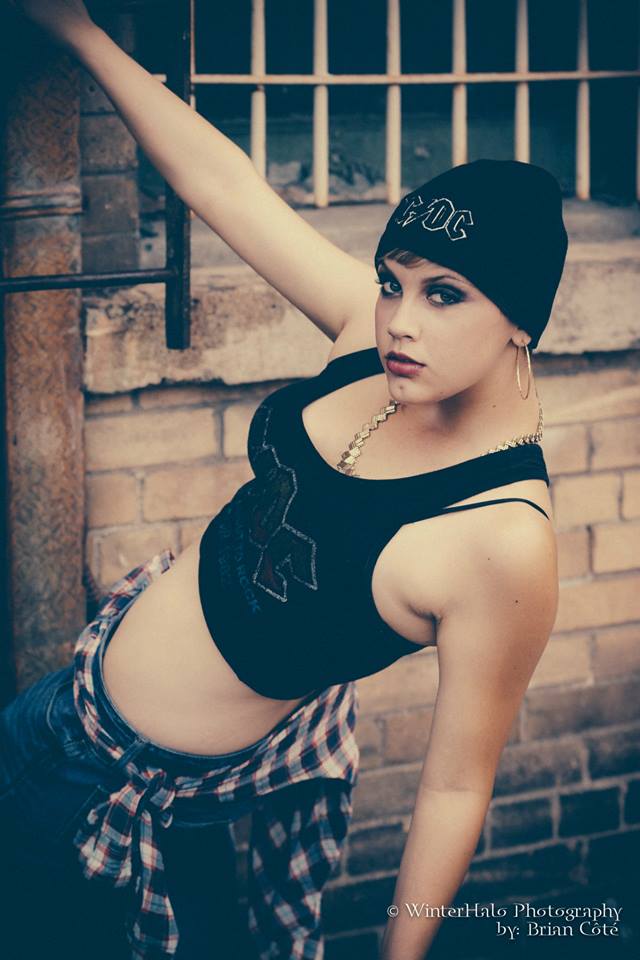 Female model photo shoot of Cassandra Carrie