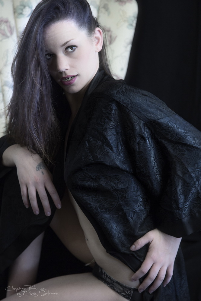Female model photo shoot of Libra89