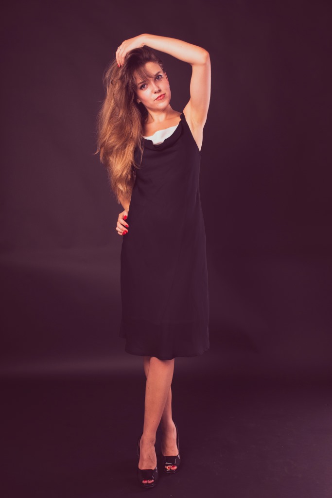 Female model photo shoot of Valery K