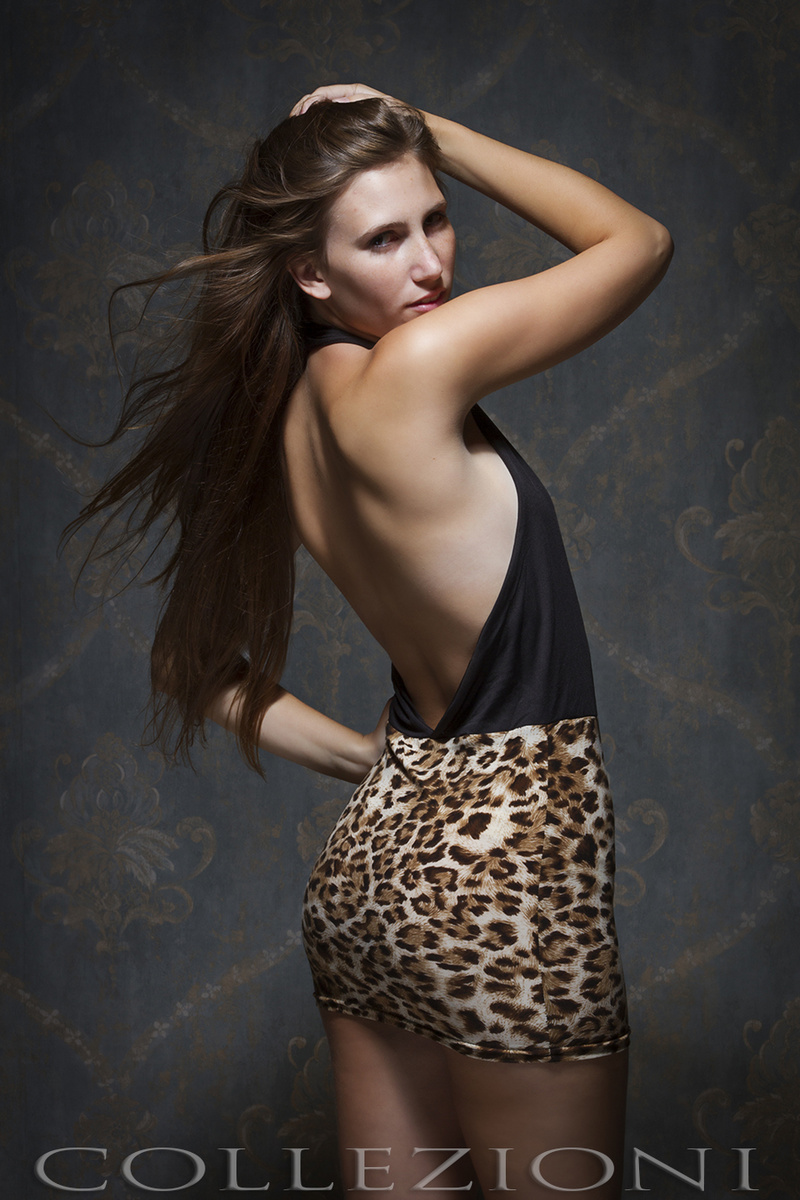 Female model photo shoot of Elaine Yergens