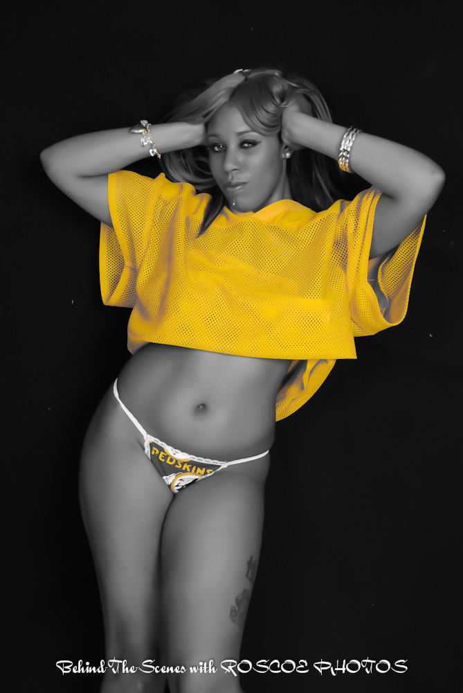 Female model photo shoot of Araignee in suitland MD, Roscoes Photos