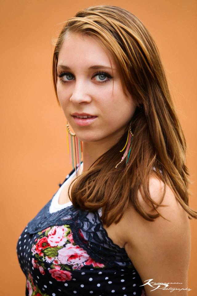 Female model photo shoot of Yulia Toomey
