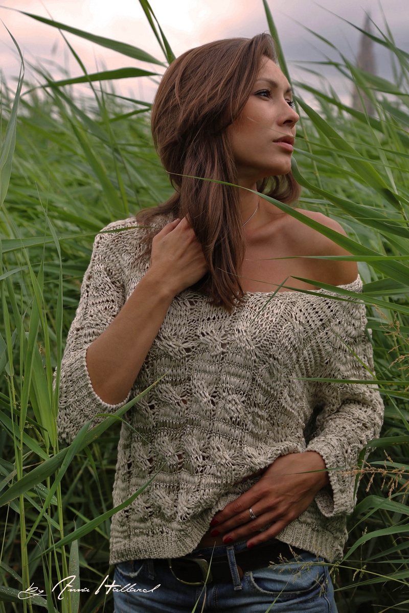 Female model photo shoot of Anna-April Hallard in Antwerpen