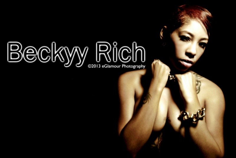 Female model photo shoot of Beckyy rich 