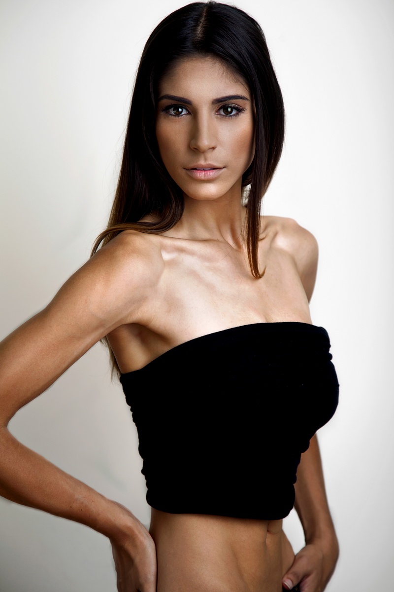 Female model photo shoot of Victoria Murdok by ToniSmailagic 