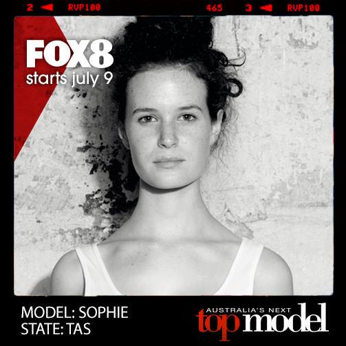 Female model photo shoot of Sophie Watkins4