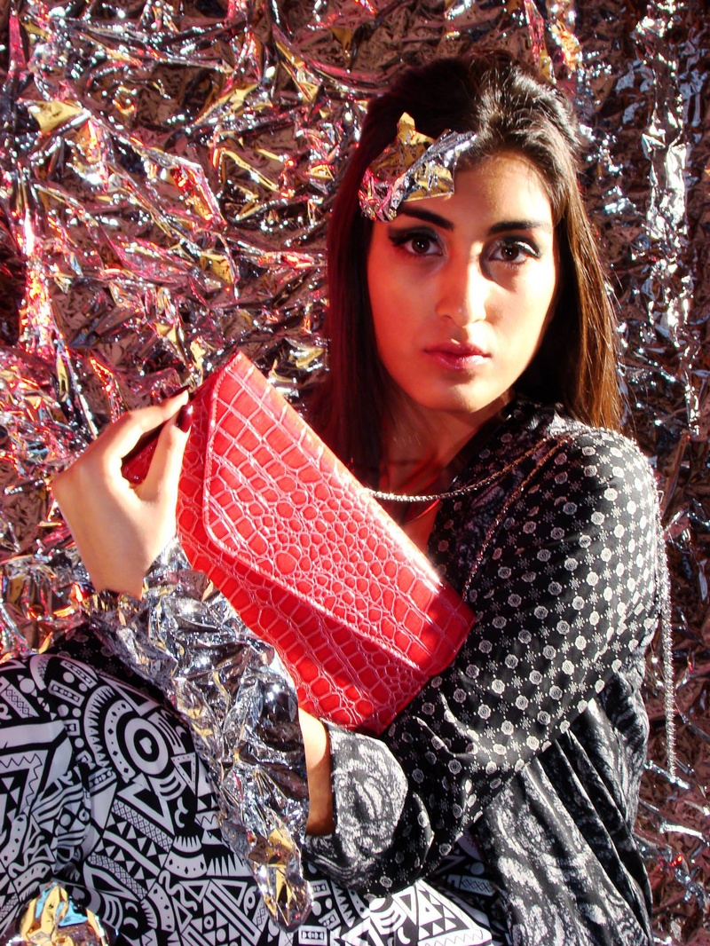 Female model photo shoot of Sheena Minza Mohammed by Hendrixson Studios