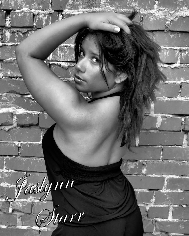 Female model photo shoot of Jaslynn Starr in yours truly