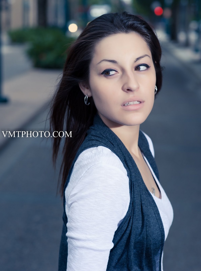 Female model photo shoot of Momo Sanz