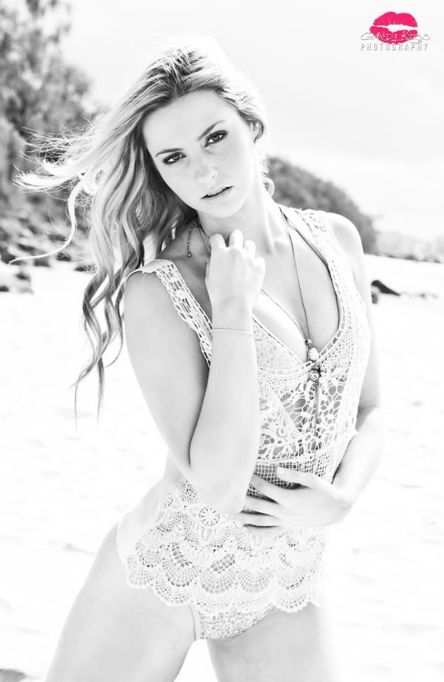 Female model photo shoot of  Amanda Upton in Sunshine Coast