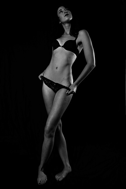 Female model photo shoot of Danielle-Renning