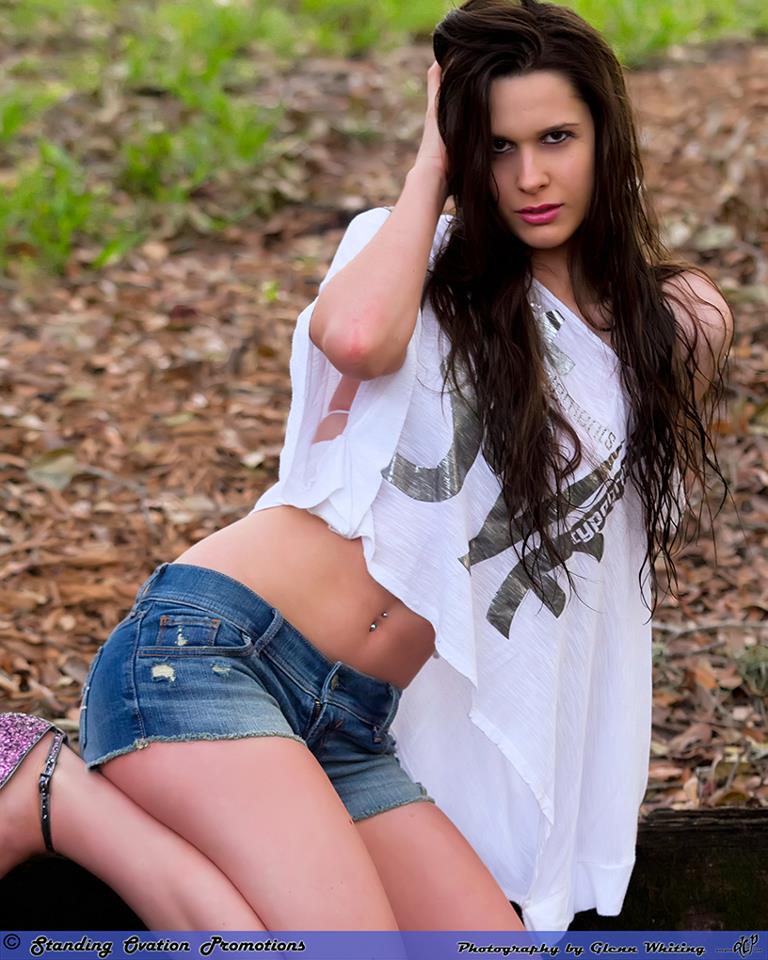 Female model photo shoot of Jenna Renee